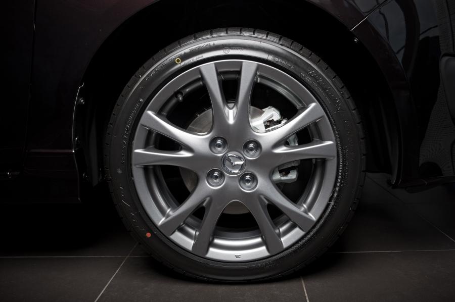  Mazda2 2010 года  (фото 102 из 183)